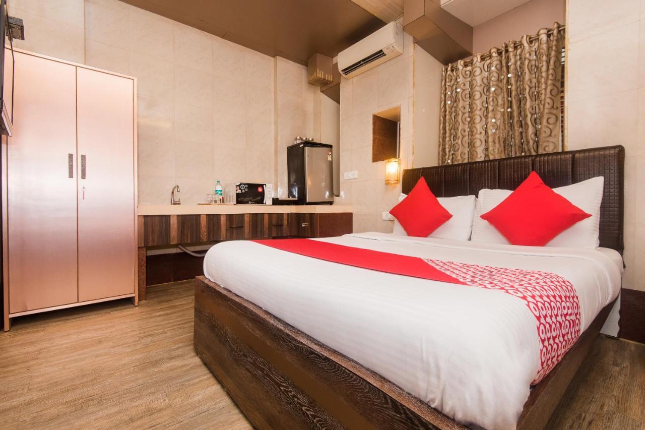 Hotel Oliver, Colaba Mumbai Exterior foto
